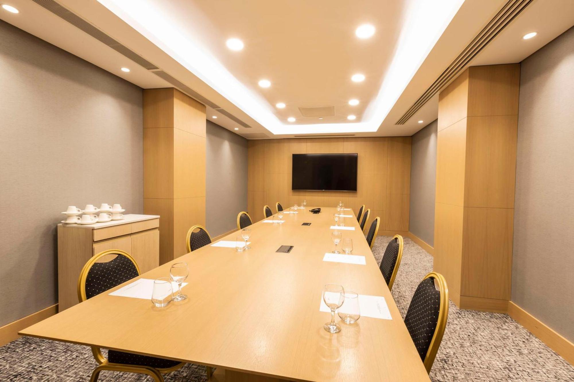 Radisson Hotel Istanbul Harbiye Zewnętrze zdjęcie